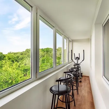 Cosy & Spacious In Artistic District * Vilnius