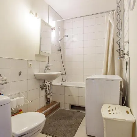 Cosy & Spacious In Artistic District Appartamento